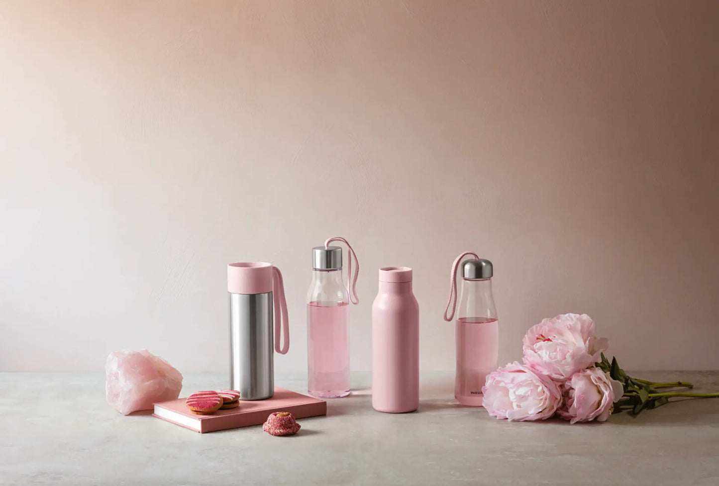 Glass drinking bottle - 0.5 liters - Rose quartz
