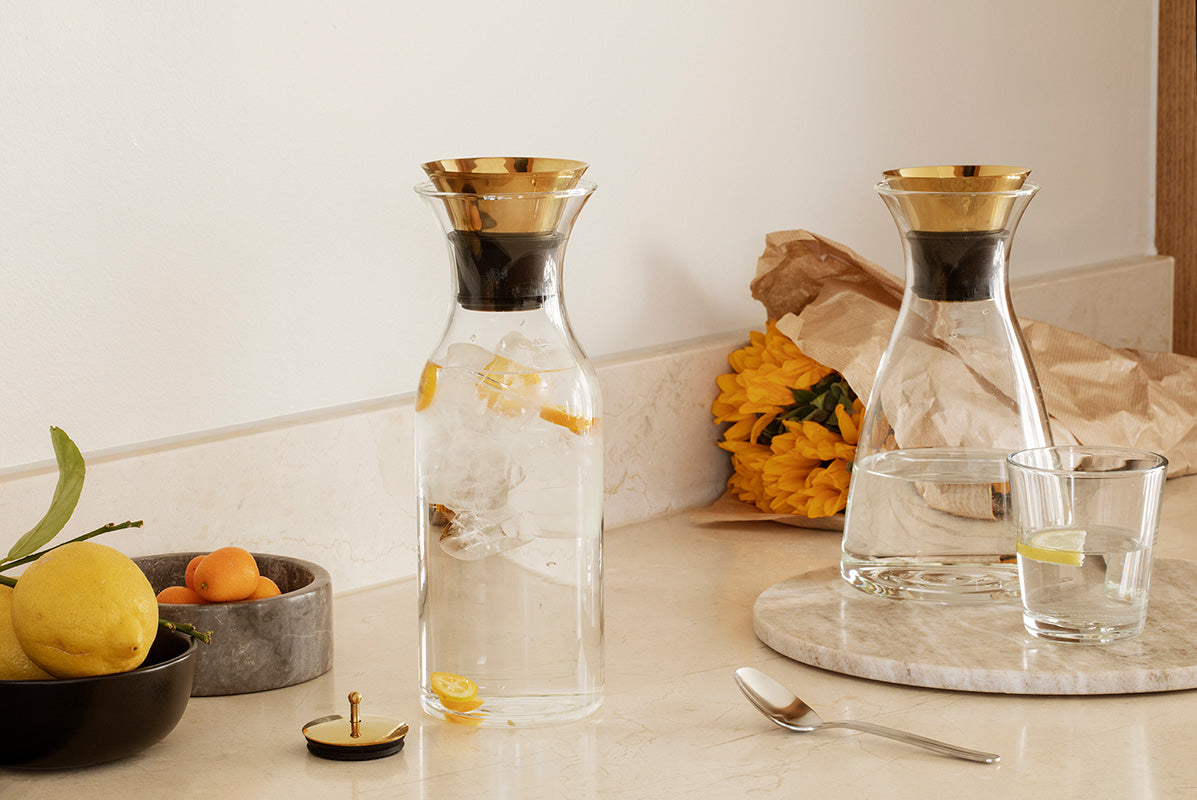 Fridge Carafe 1.0L - Fliptop Lid Brass - Eva Solo