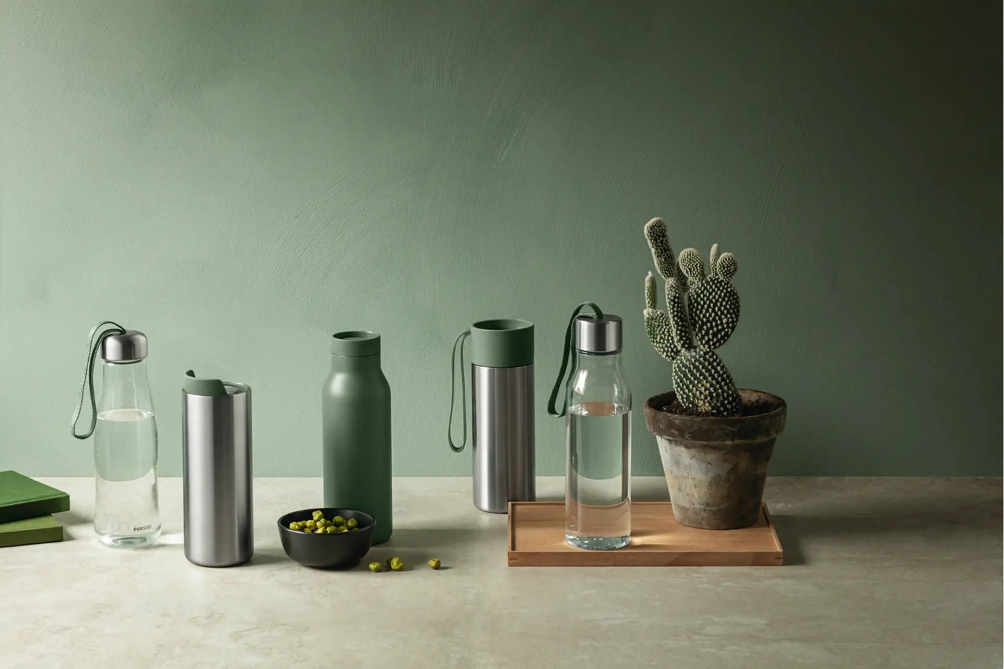 Glass drinking bottle - 0.5 liters - Cactus green