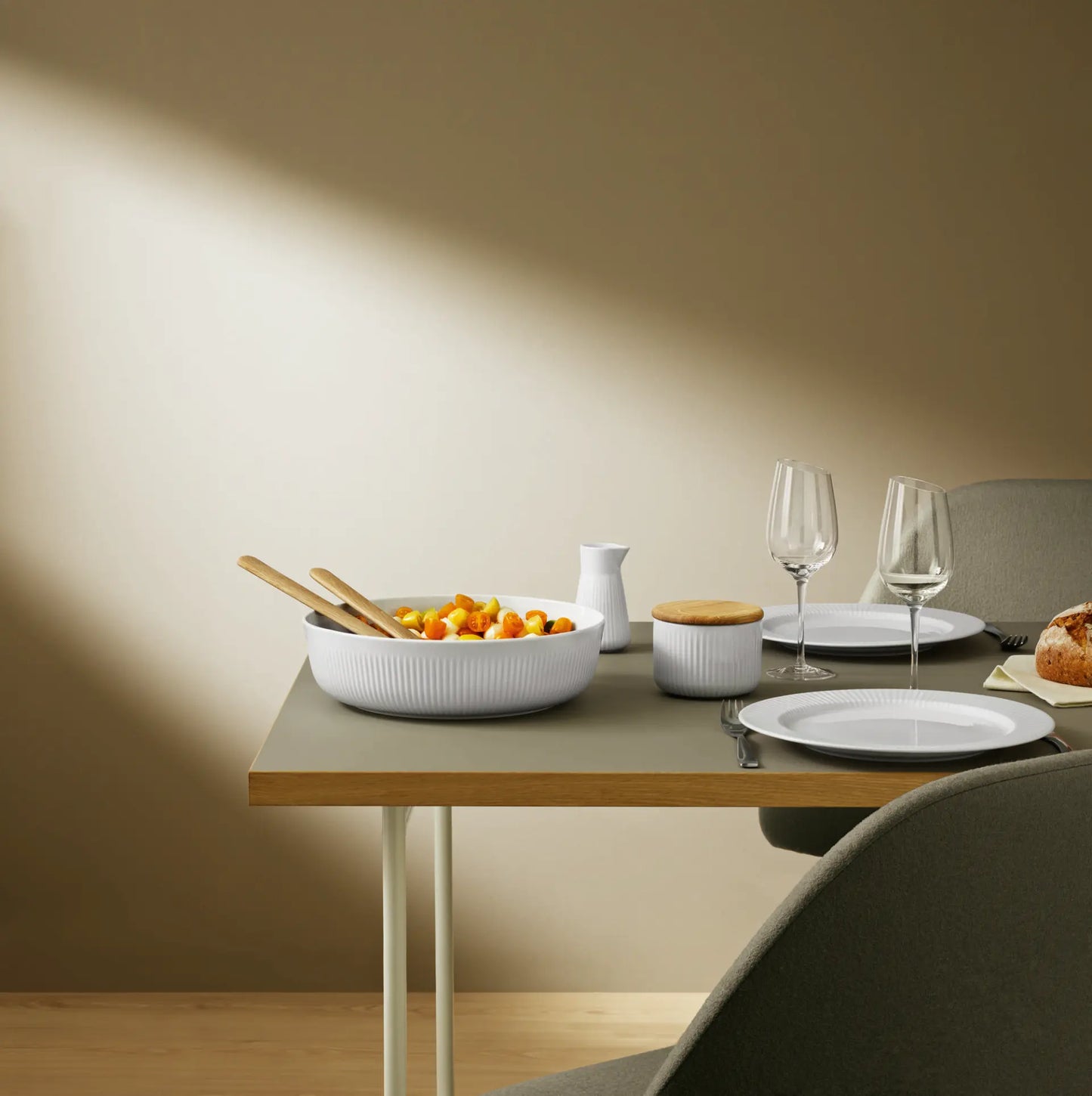 Salt cellar w/lid+spoon Nova