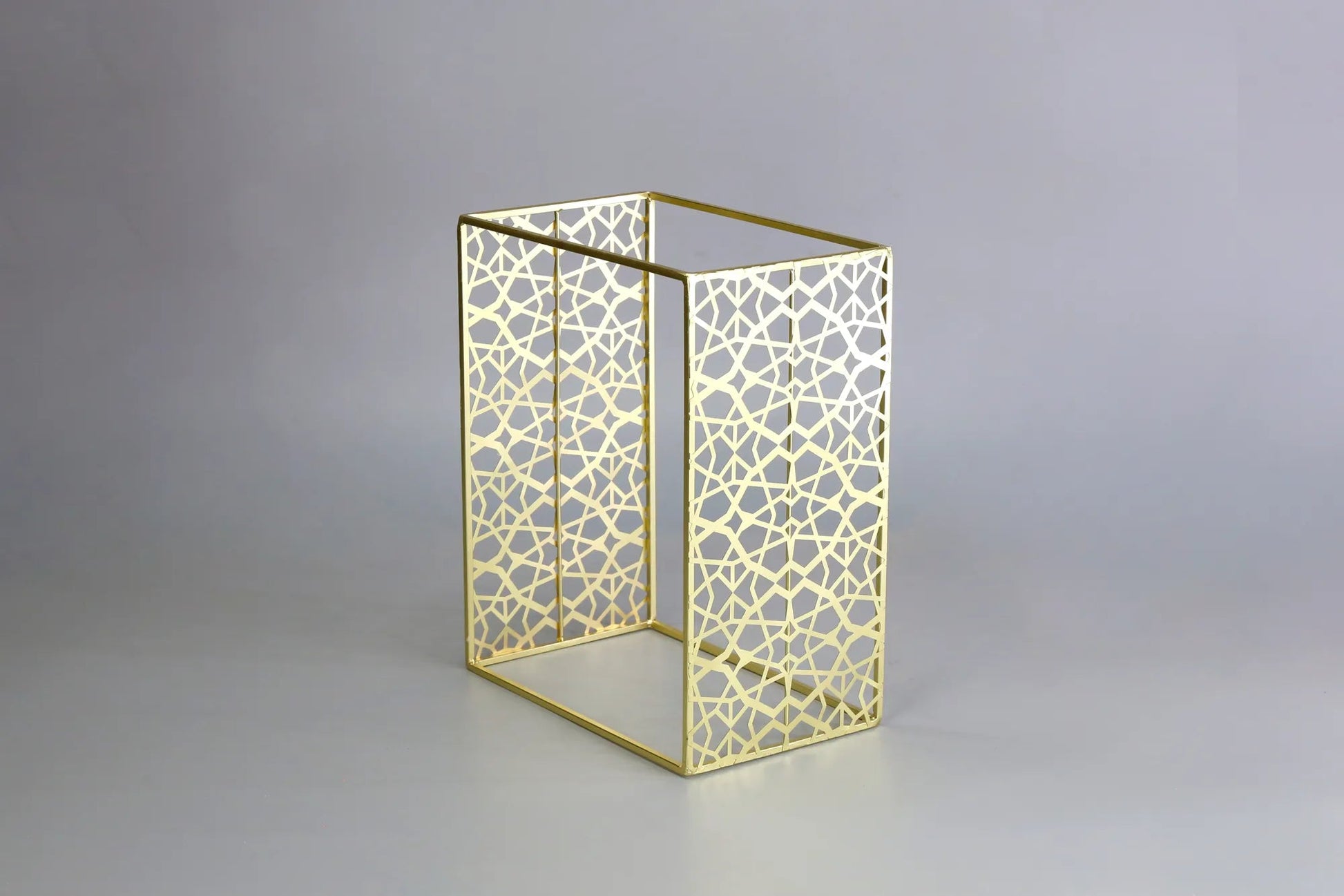 Elevation GN 1/2 Gold Stand top view
