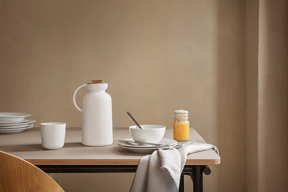 Silhouette Vacuum Jug - 1.0L - White - Eva Solo