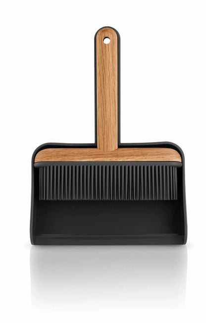 Dustpan and brush set